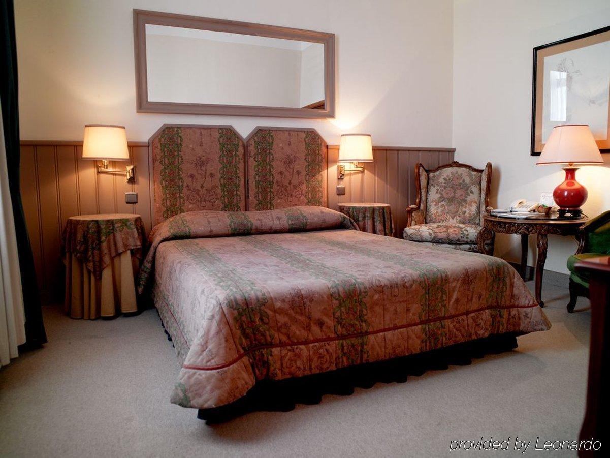 Hotel Firean Antwerp Room photo